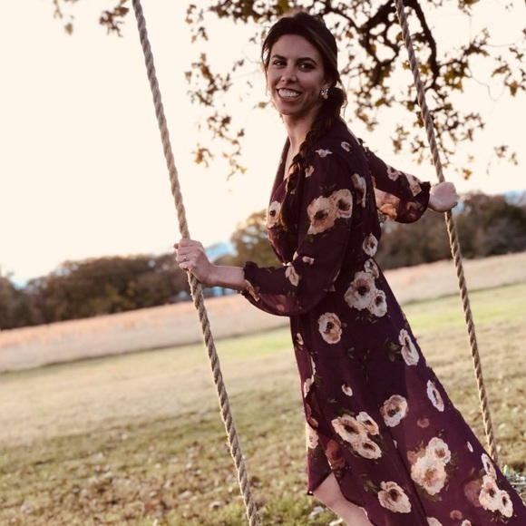 Meet your Posher, Mallory - Picture 1 of 1